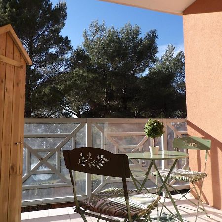 Appartement T2 Dans Residence Avec Piscine Et Tennis Saint-Raphaël Eksteriør billede